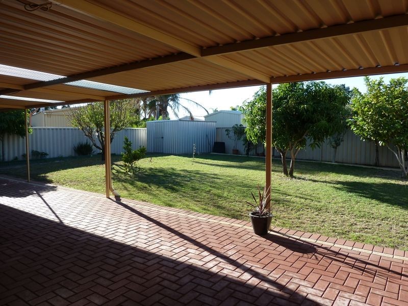 30 Blakemore Retreat, Huntingdale WA 6110