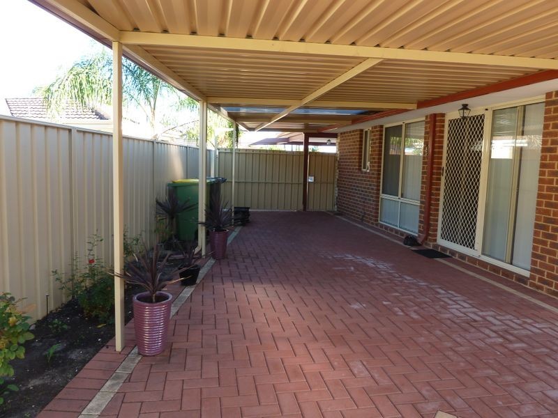 30 Blakemore Retreat, Huntingdale WA 6110