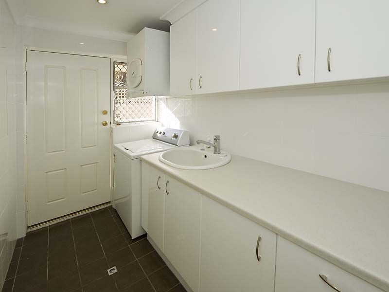3 Summer Place, Thornlie WA 6108