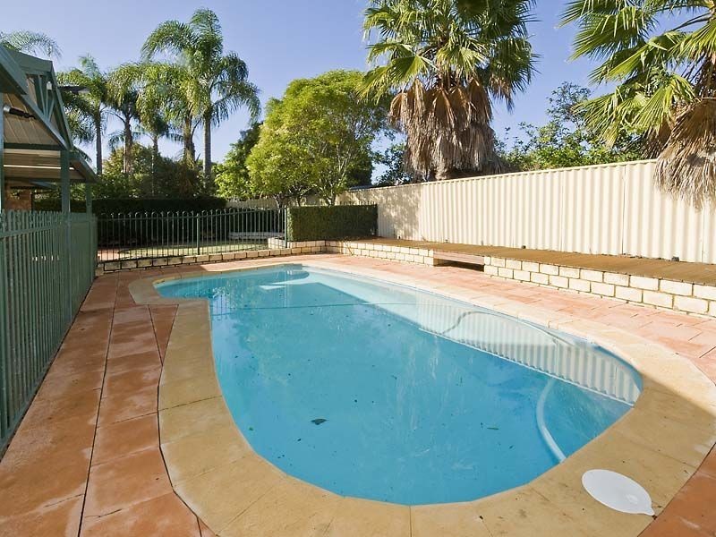 3 Summer Place, Thornlie WA 6108