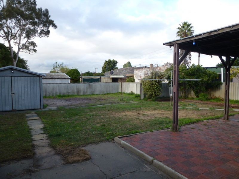 6 Sage Road, Thornlie WA 6108