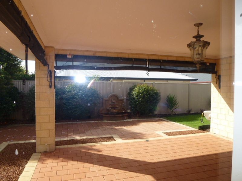 6 Bundera Road, Southern River WA 6110