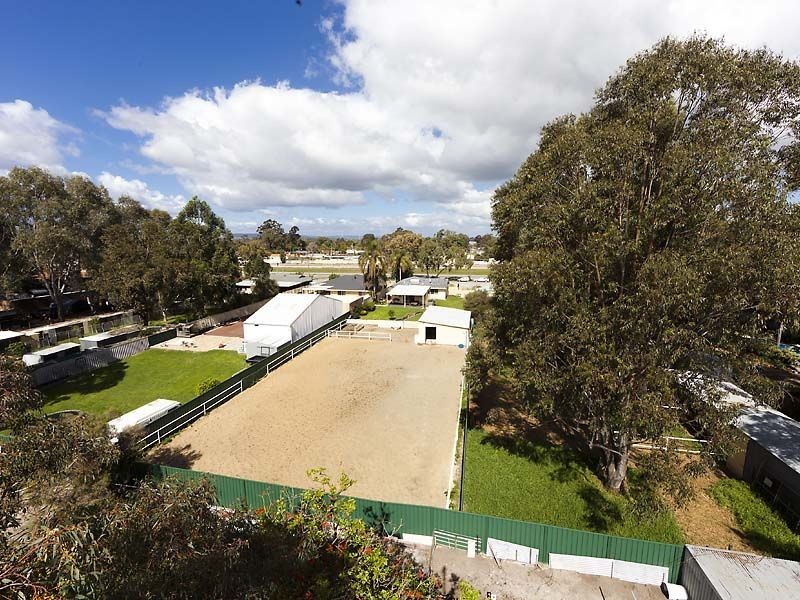 807 Armadale Road, Forrestdale WA 6112