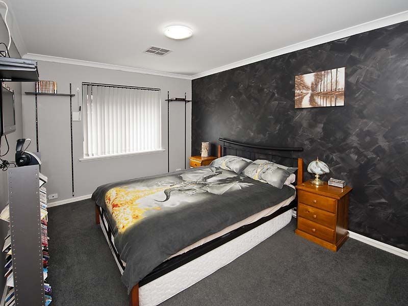 14 Tarradee Circuit, Thornlie WA 6108