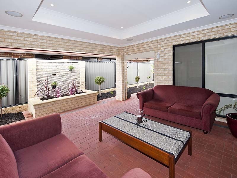 14 Tarradee Circuit, Thornlie WA 6108