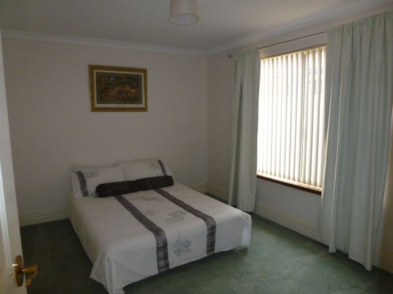 17 Repton Loop, Canning Vale WA 6155