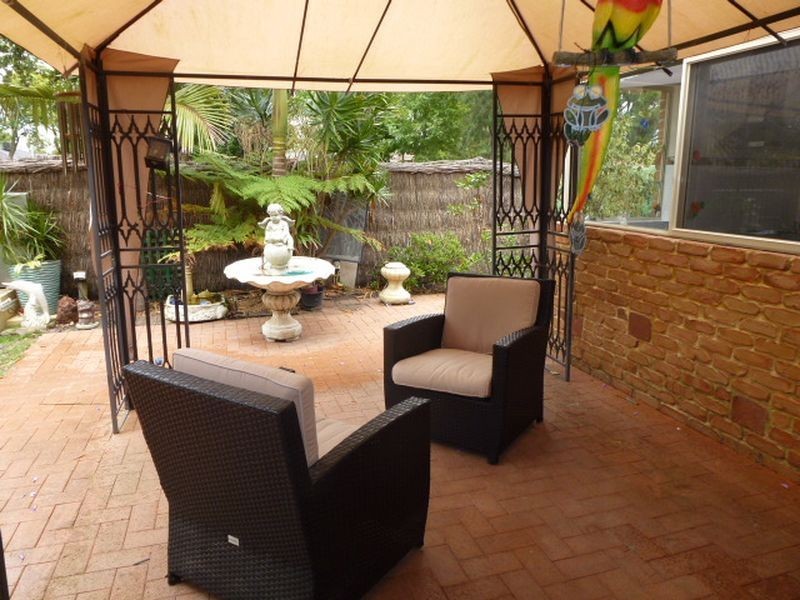 17 Repton Loop, Canning Vale WA 6155