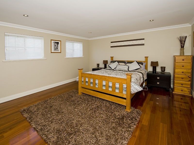 14 Repton Loop, Canning Vale WA 6155