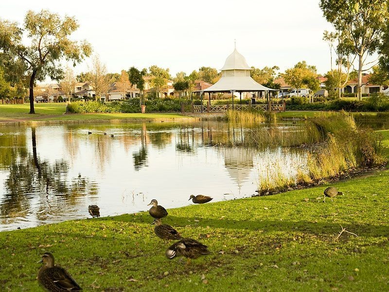 14 Repton Loop, Canning Vale WA 6155