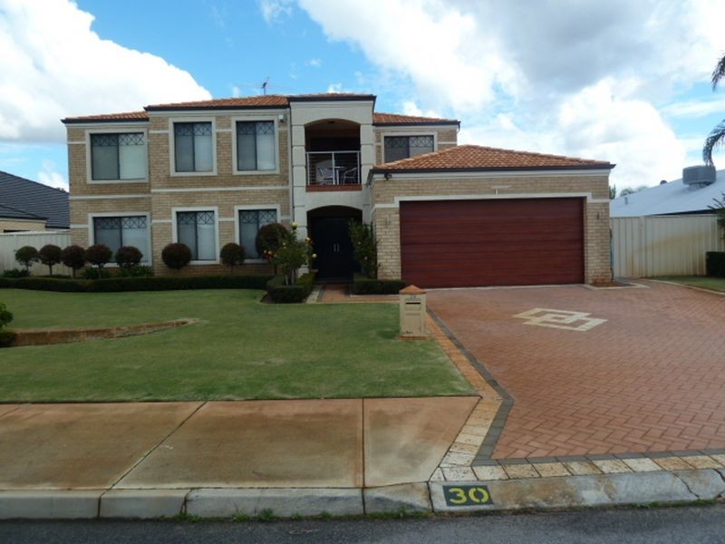 30 Welbeck Road, Canning Vale WA 6155