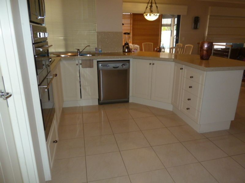 30 Welbeck Road, Canning Vale WA 6155