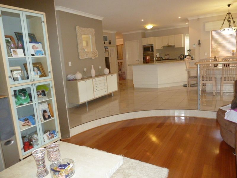 30 Welbeck Road, Canning Vale WA 6155