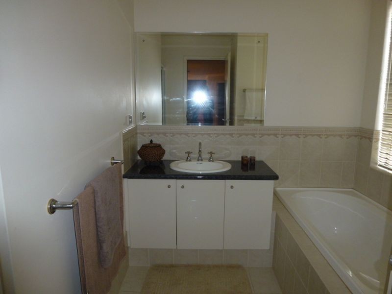 30 Welbeck Road, Canning Vale WA 6155