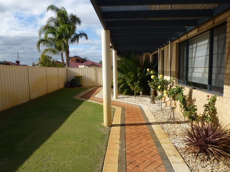 30 Welbeck Road, Canning Vale WA 6155