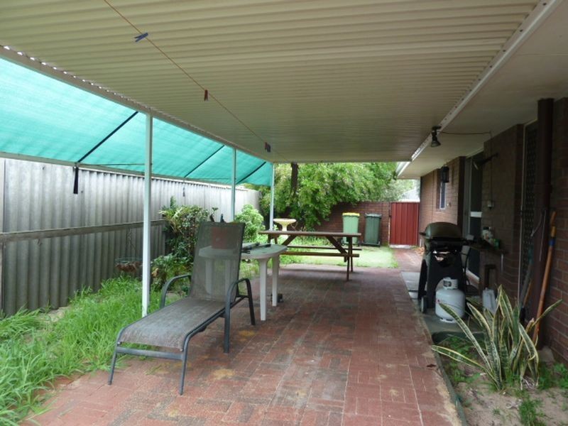 62 Sussex Road, Forrestfield WA 6058