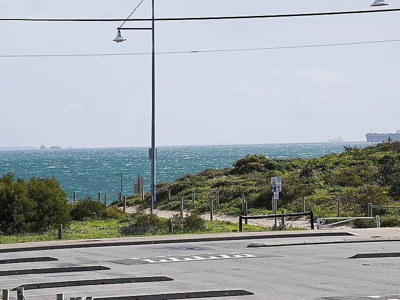 103 Rockingham Beach Road, Rockingham WA 6168