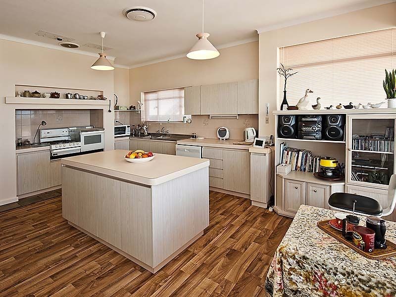 103 Rockingham Beach Road, Rockingham WA 6168