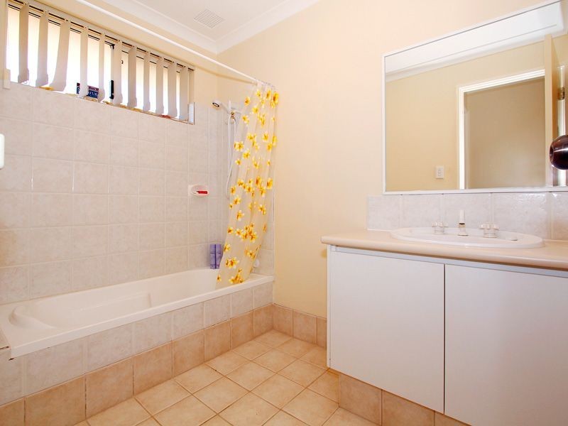 41 Lansdowne Entrance, Canning Vale WA 6155