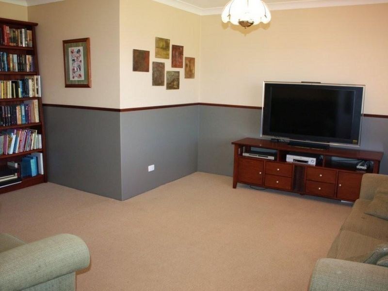 19 Bottlebrush Drive, Thornlie WA 6108