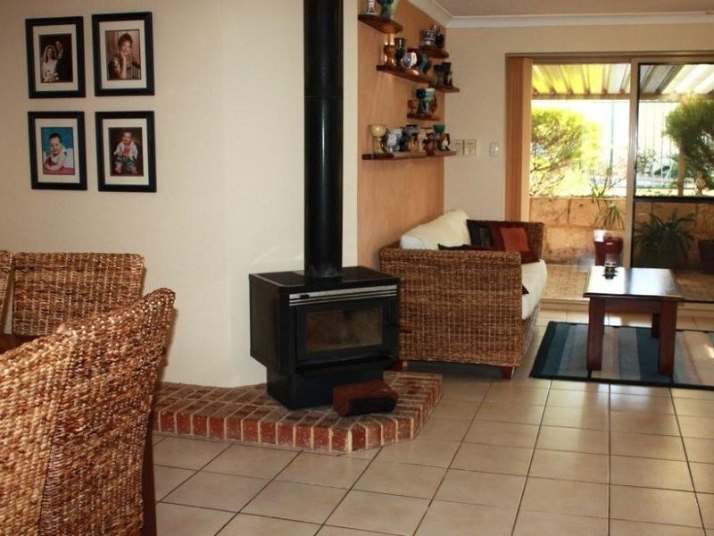 19 Bottlebrush Drive, Thornlie WA 6108