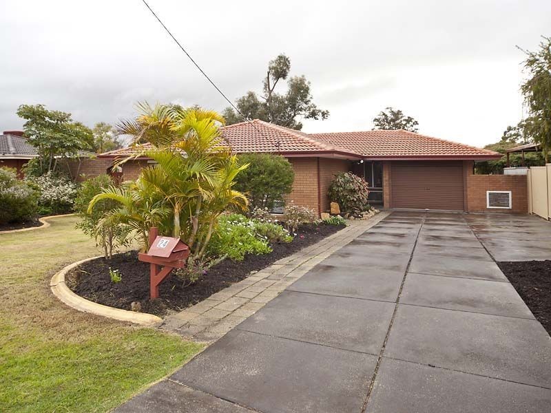 24 Griffith Way, Thornlie WA 6108