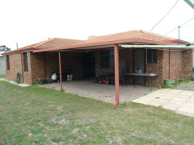 3 Camden Court, Thornlie WA 6108