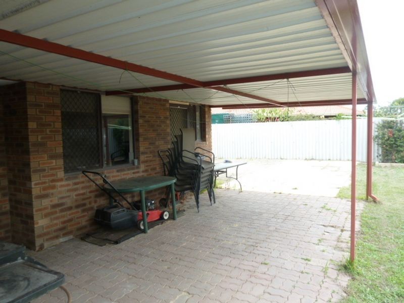 3 Camden Court, Thornlie WA 6108