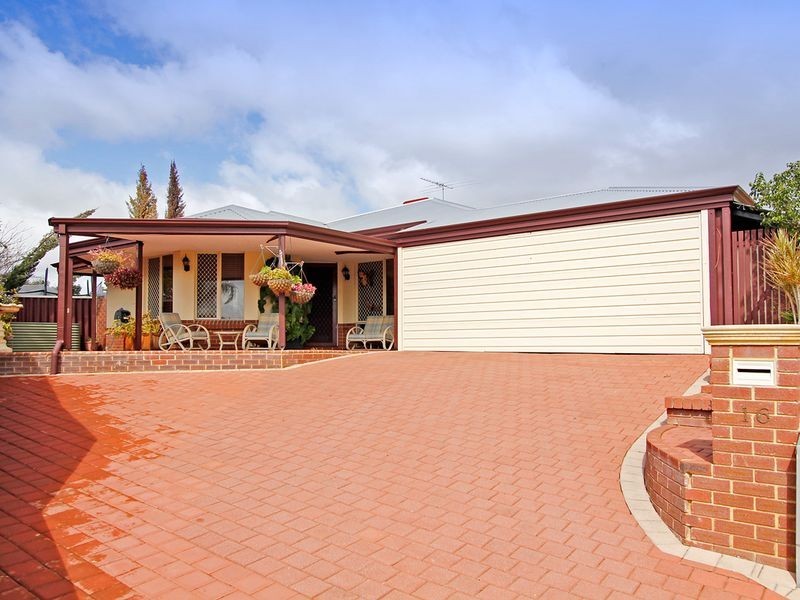 16 Songlark Place, Huntingdale WA 6110