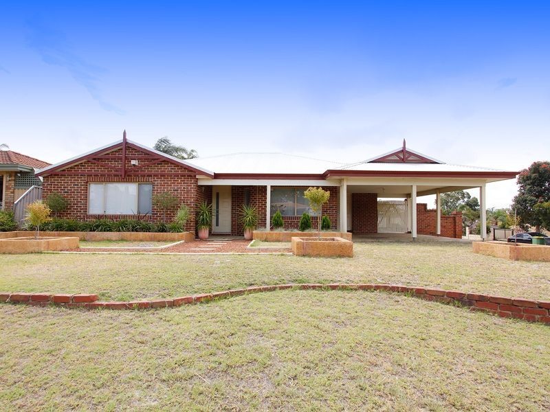 2 Challenger Drive, Thornlie WA 6108