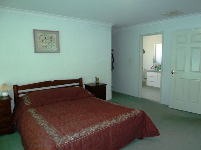 20 Brookside Square, Canning Vale WA 6155