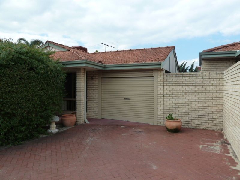 8/39 Spring Road, Thornlie WA 6108