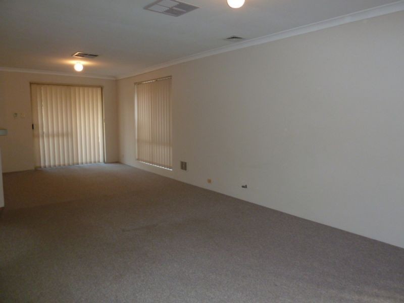 8/39 Spring Road, Thornlie WA 6108