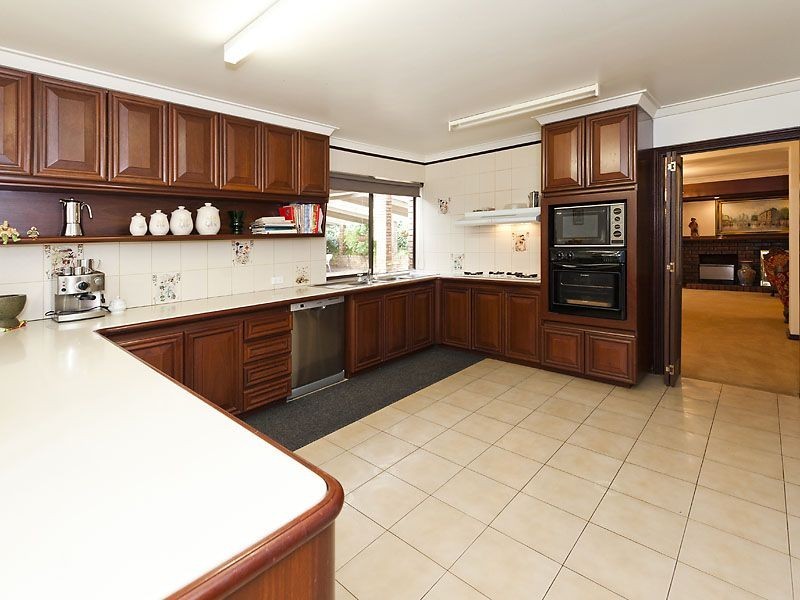 36 Ashley Drive, Kelmscott WA 6111