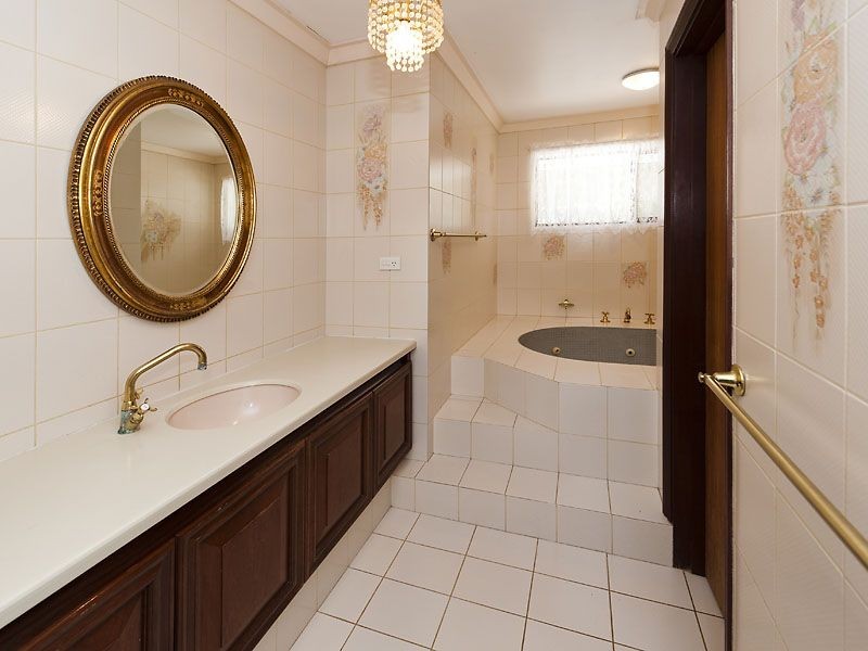 36 Ashley Drive, Kelmscott WA 6111