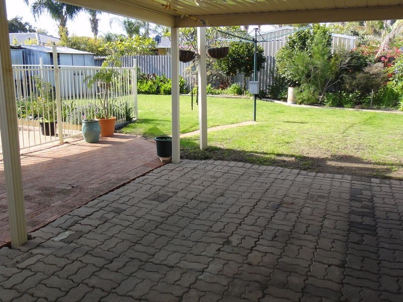 12 Willow Way, Maddington WA 6109