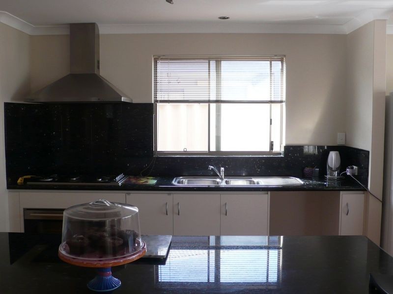 9 Carlton Loop, Canning Vale WA 6155