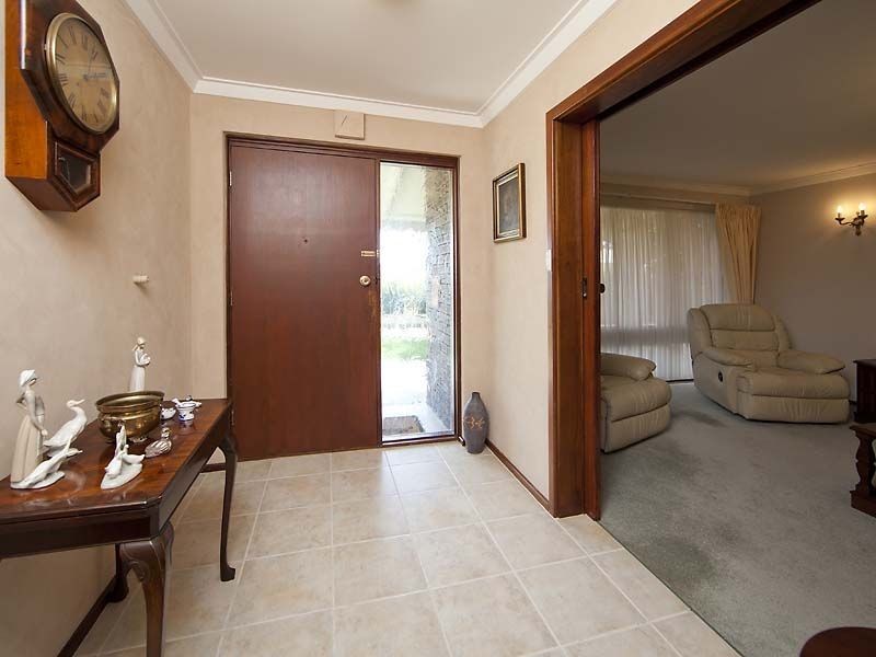 78 Carawatha Avenue, Mount Nasura WA 6112