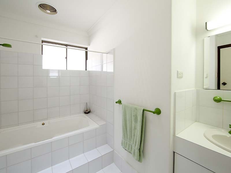 78 Carawatha Avenue, Mount Nasura WA 6112