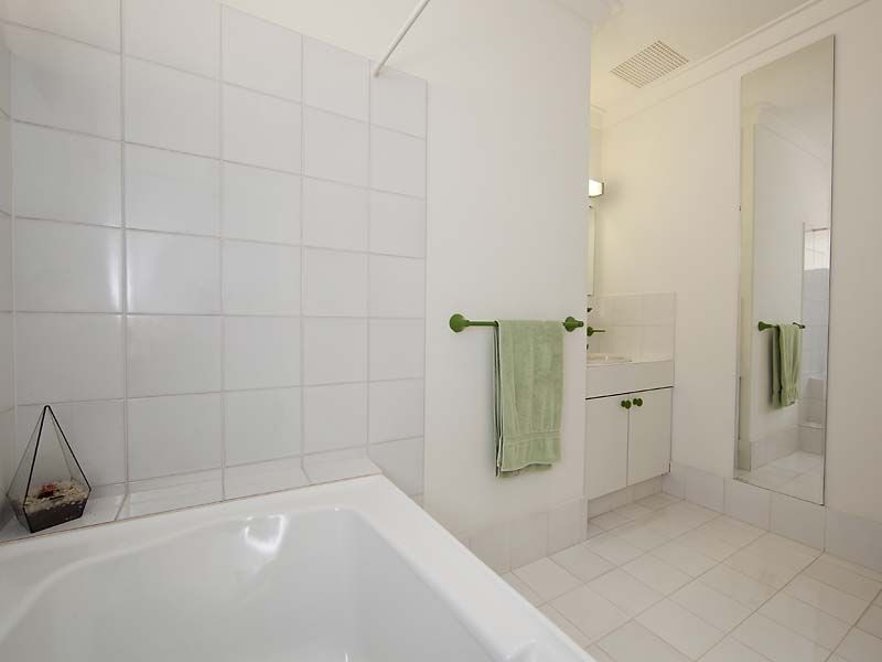 78 Carawatha Avenue, Mount Nasura WA 6112