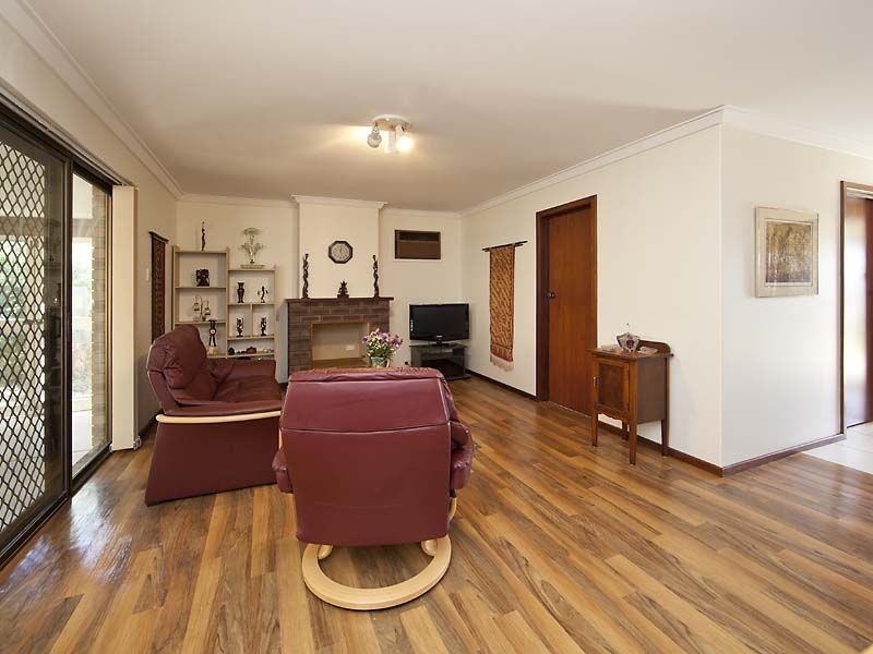 78 Carawatha Avenue, Mount Nasura WA 6112