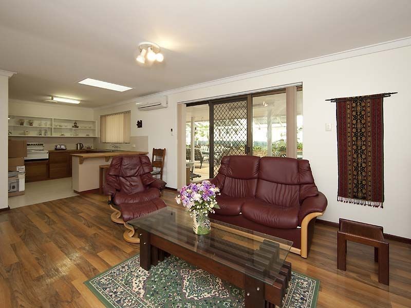 78 Carawatha Avenue, Mount Nasura WA 6112