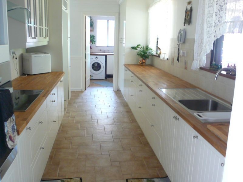 10 Essington Street, Huntingdale WA 6110