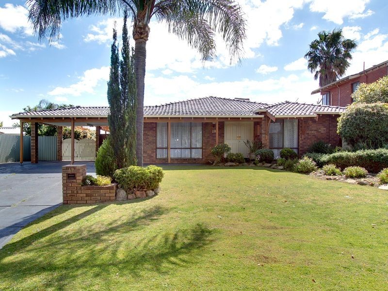 19 Crusader Drive, Thornlie WA 6108