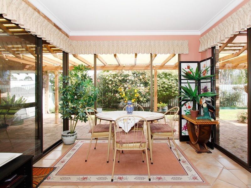 19 Crusader Drive, Thornlie WA 6108