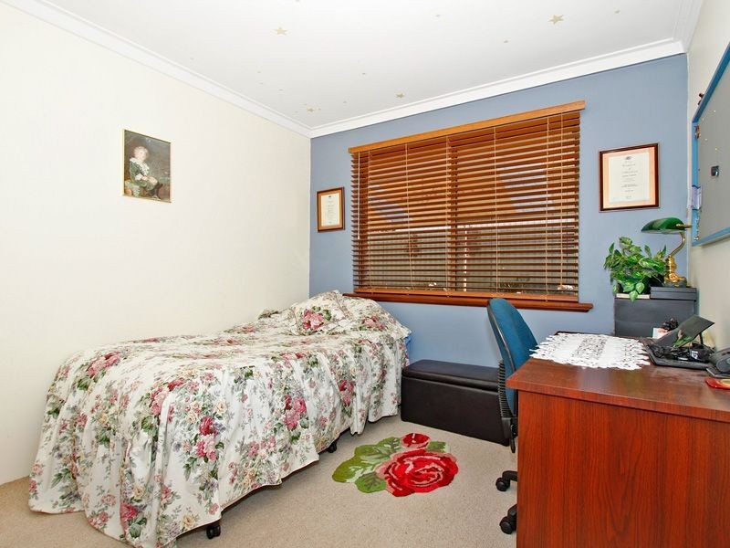 19 Crusader Drive, Thornlie WA 6108