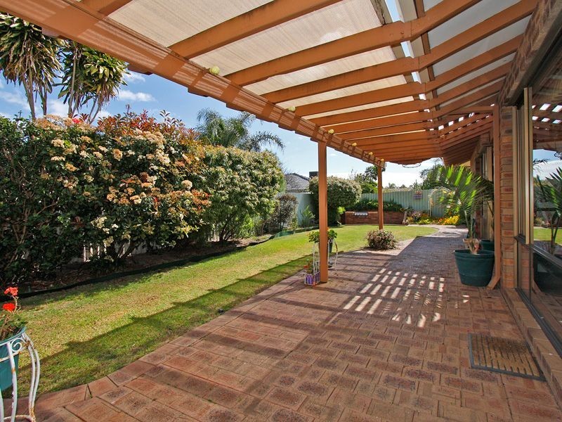 19 Crusader Drive, Thornlie WA 6108