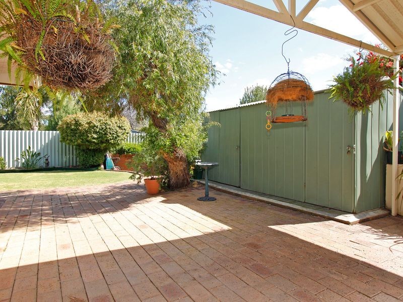 19 Crusader Drive, Thornlie WA 6108