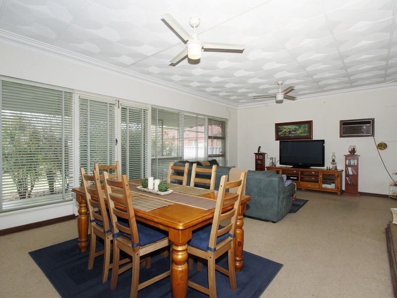 15 Corfield Street, Gosnells WA 6110