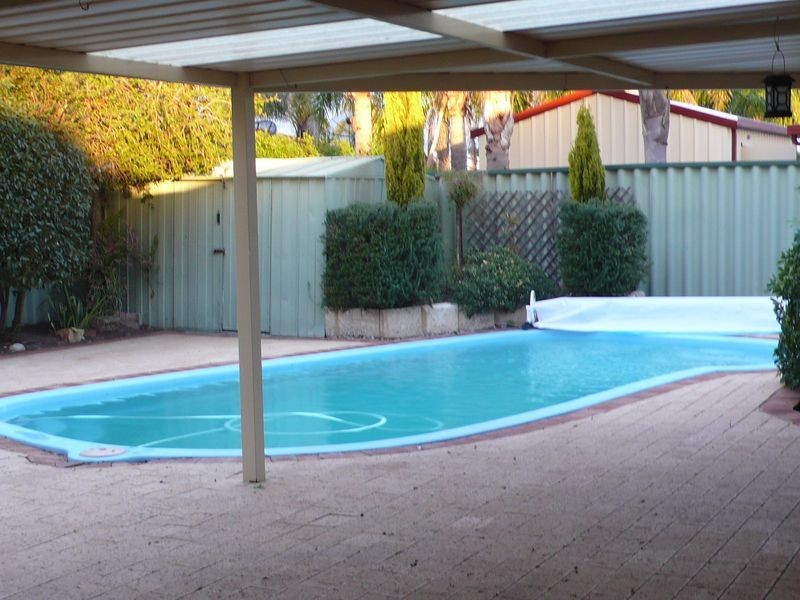 11 Firefalls Close, Huntingdale WA 6110