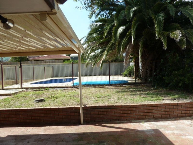 22 Calliandra Way, Forrestfield WA 6058